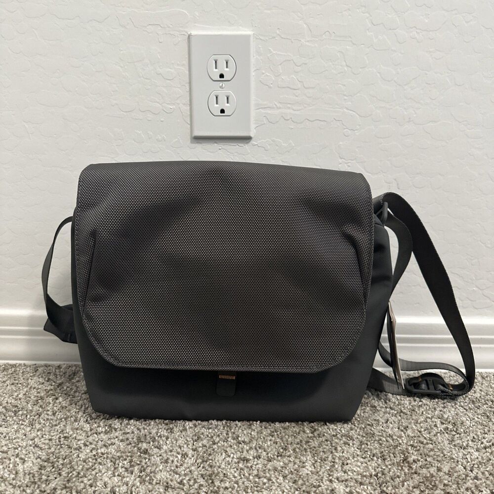 NEW Genuine DJI Waterproof Shoulder Bag for Air 3 & Mavic 3/Pro/Cine/Classic